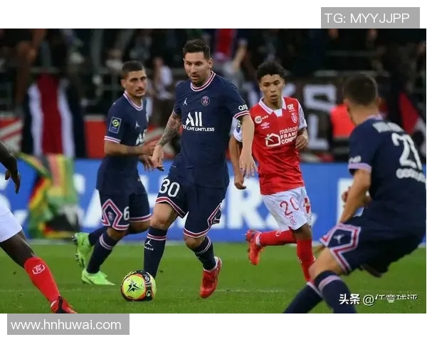 法国足球明星穿西装的魅力与风格解析，展现运动与时尚的完美结合